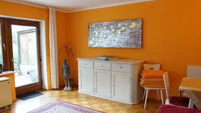 Ein Sitzbereich in der Unterkunft Künstlerhaus im Grünen