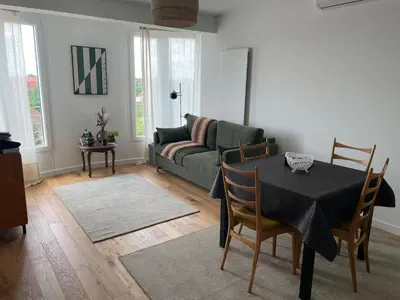 Ein Sitzbereich in der Unterkunft Cozy apartment in Munich