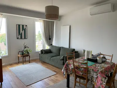 Ein Sitzbereich in der Unterkunft Cozy apartment in Munich