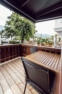 Ein allgemeiner Bergblick oder ein Berglick von der Ferienwohnung aus