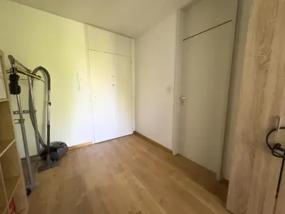 Grundriss der Unterkunft Ruhiges Apartment, Balkon, U-Bahn