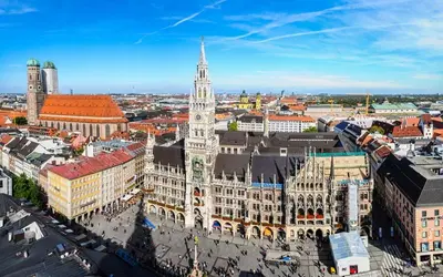 Ein allgemeiner Blick auf München oder ein Stadtblick von der Ferienwohnung aus