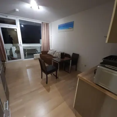 Küche/Küchenzeile in der Unterkunft 1-Zi Apartment Nähe U-Bahn U-3, Balkon, Garage