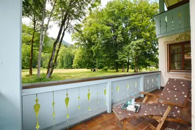 Ein Garten an der Unterkunft Parkblick