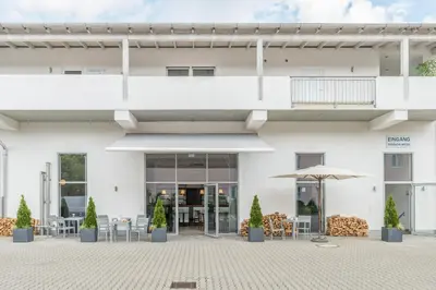 Das Gebäude in dem sich die Pension befindet