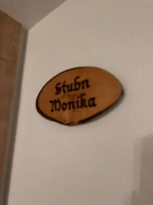 Ein Zertifikat, Auszeichnung, Logo oder anderes Dokument, das in der Unterkunft Haus Monika - wunderschöne ruhige Wohnung ausgestellt ist