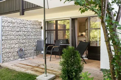 Ein Garten an der Unterkunft Schöne Wohnung Entspannungsoase'