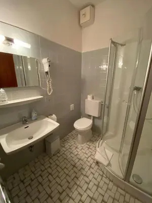 Ein Badezimmer in der Unterkunft Gasthof Großer Wirt
