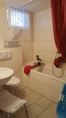 Ein Badezimmer in der Unterkunft Am Berg-Ferienwohnung