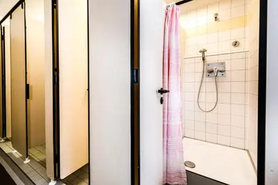 Ein Badezimmer in der Unterkunft Jugendherberge Bayrischzell-Sudelfeld