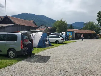 Naturlandschaft in der Nähe des Campingplatzes