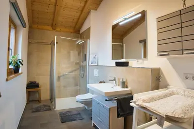 Ein Badezimmer in der Unterkunft Ferienwohnung Waldzeit
