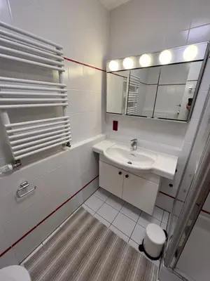 Ein Badezimmer in der Unterkunft Puchheim Apartment