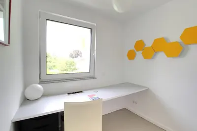 Grundriss der Unterkunft NEW! Calm City Design-House, U-Bahn, Terrace, Office