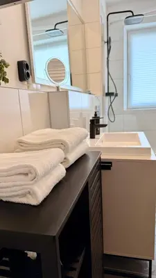 Ein Badezimmer in der Unterkunft Traumwerk 24 - Jakober City Loft