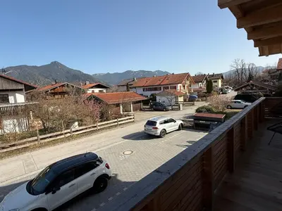 Ein allgemeiner Bergblick oder ein Berglick von der Ferienwohnung aus