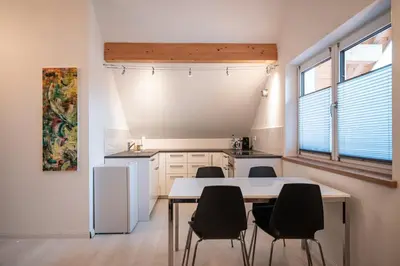 Küche/Küchenzeile in der Unterkunft Schöne Dachgeschosswohnung