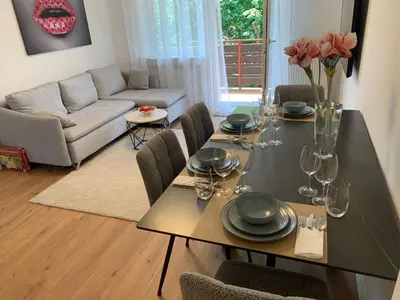 Ein Sitzbereich in der Unterkunft KJ Ferienwohnung bis 5P-Zentral-Balkon-WIFI-Parken