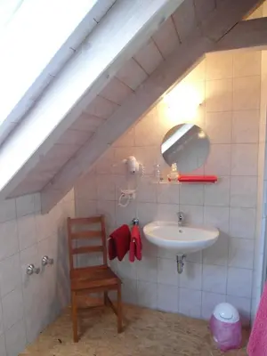 Ein Badezimmer in der Unterkunft Pension zur Post