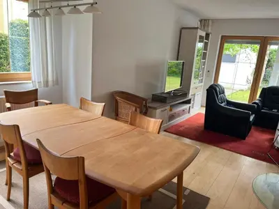 Ein Sitzbereich in der Unterkunft Grosses Haus bei München mit 4 Schlafzimmern für bis zu 10 Personen