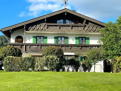 Ein Garten an der Unterkunft Apartmenthaus Der Johanneshof - tolle Lage nah am See