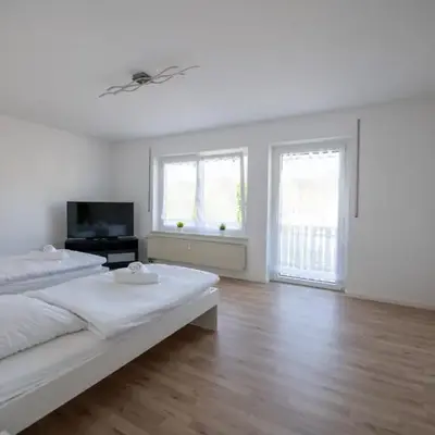 W&P Living Wohnung mit Balkon Parkplatz