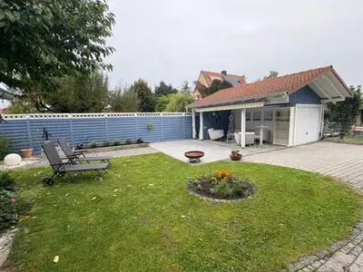 Ein Garten an der Unterkunft Charming, cozy house near Munich