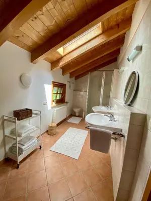Ein Badezimmer in der Unterkunft Maiwand