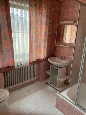 Ein Badezimmer in der Unterkunft Pension De Lux Rain