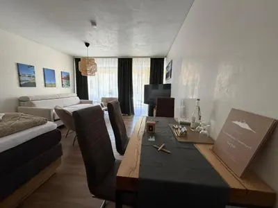Ein Bett oder Betten in einem Zimmer der Unterkunft Modern eingerichtete Ferienwohnung Traumtagerl ruhig, zentral, ideal für Familien & Paare