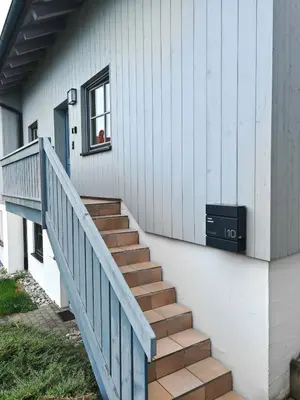 Das Gebäude in dem sich die Ferienwohnung befindet