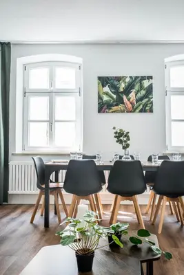 Ein Sitzbereich in der Unterkunft Central Apartments Direkt am Königsplatz l Fußball-Tisch I perfekt für Familien & Freunde & Business