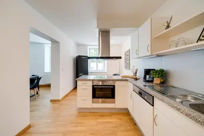 Küche/Küchenzeile in der Unterkunft Lexapartments zentral 101qm in Altstadtnähe