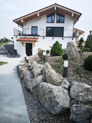 Das Gebäude in dem sich die Ferienwohnung befindet
