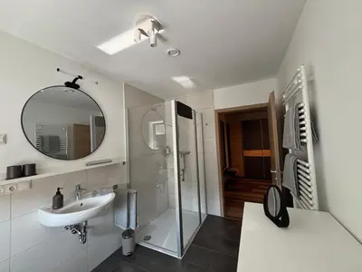 Ein Badezimmer in der Unterkunft bella casa Allgäu Apartment 5