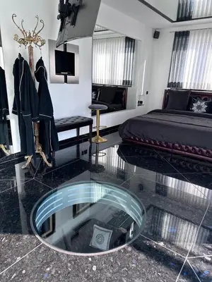 TV/Unterhaltungsangebot in der Unterkunft Luxus Garten Maisonette im Herz von Bad Wörishofen