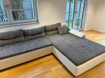 Ein Sitzbereich in der Unterkunft Nice and big Apartment for up to 10 people in a very good Location of Munich! Good for Oktoberfest!