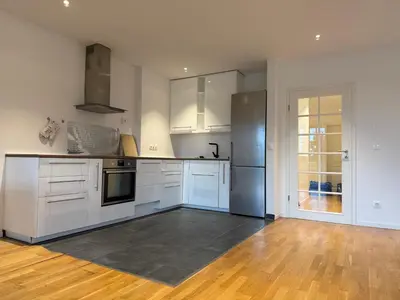Küche/Küchenzeile in der Unterkunft Nice and big Apartment for up to 10 people in a very good Location of Munich! Good for Oktoberfest!