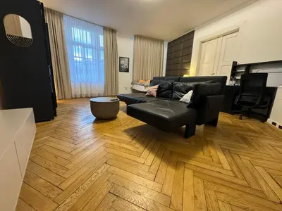 Ein Sitzbereich in der Unterkunft Isartor Rooms - SHARED BATHROOM