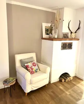 Ein Sitzbereich in der Unterkunft Casalottie - charmantes bayrisches Cottage am Starnberger See