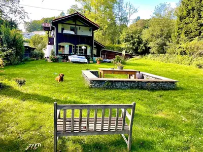 Ein Garten an der Unterkunft Casalottie - charmantes bayrisches Cottage am Starnberger See