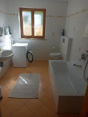 Ein Badezimmer in der Unterkunft Idyllic apartment in Bavaria, near Munich, Freising, Erding