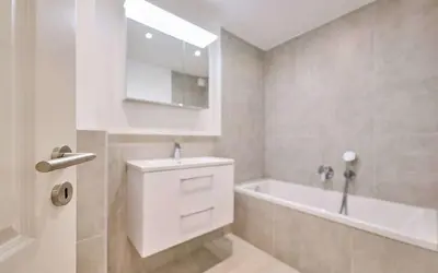 Ein Badezimmer in der Unterkunft Luxus Apartment Makartstraße München