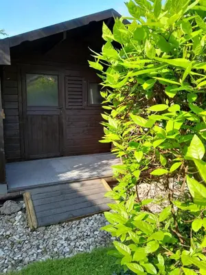 Ein Garten an der Unterkunft Ferienhaus Alpenpanorama