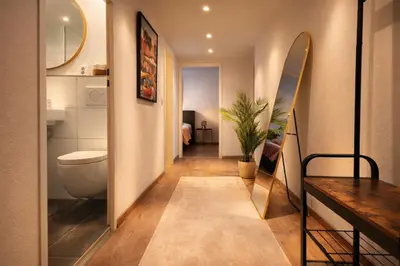 Ein Badezimmer in der Unterkunft Stylish Old Town Apartment with Free Parking and a Balcony near the Cathedral