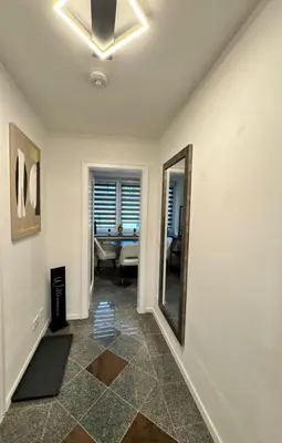 Ein Bett oder Betten in einem Zimmer der Unterkunft Modern City Apartment 3