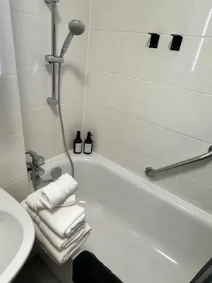 Ein Badezimmer in der Unterkunft Skyline & Frühlingsfest