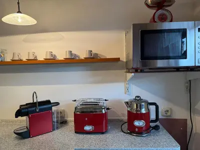 Küche/Küchenzeile in der Unterkunft Seeperle Tutzing, zentral, fussläufig zum Starnbergersee