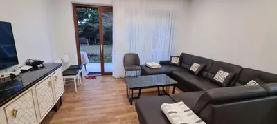 Ein Sitzbereich in der Unterkunft Ferienwohnung Schneeglöckchen