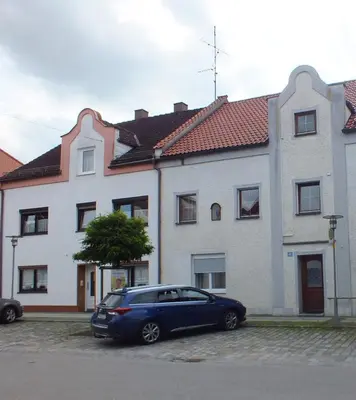 Das Gebäude in dem sich die Pension befindet